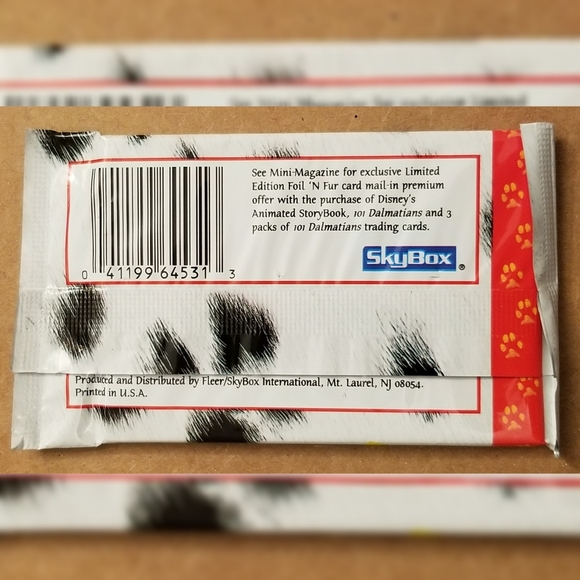 Pack of Disney's 101 Dalmatians Trading Cards 1996 - Picture 2 of 2